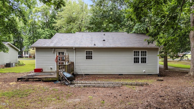 627 Gaslight Trl, Wendell, NC 27591 - back of property featuring crawl space, central AC, and a deck