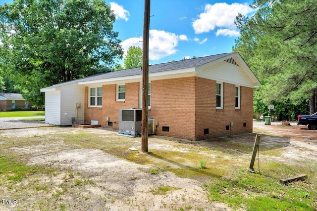 101 Apollo Cir, Roanoke Rapids, NC 27870 - view of side of property with crawl space, brick siding, and cooling unit