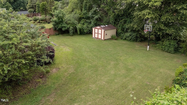 1604 Carnation Dr, Durham, NC 27703 - view of yard