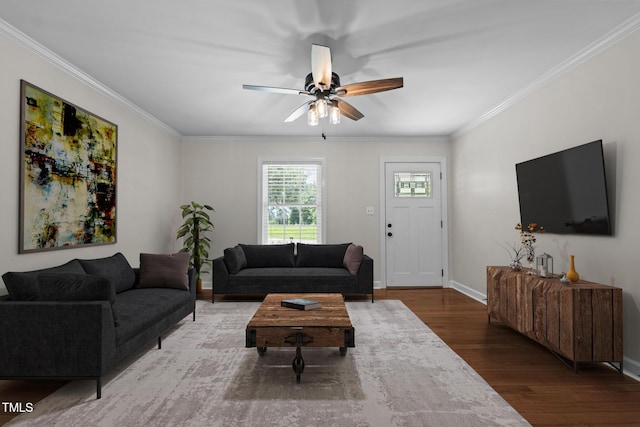 301 Williamson St, Burlington, NC 27215 - living room featuring wood finished floors, crown molding, and a ceiling fan