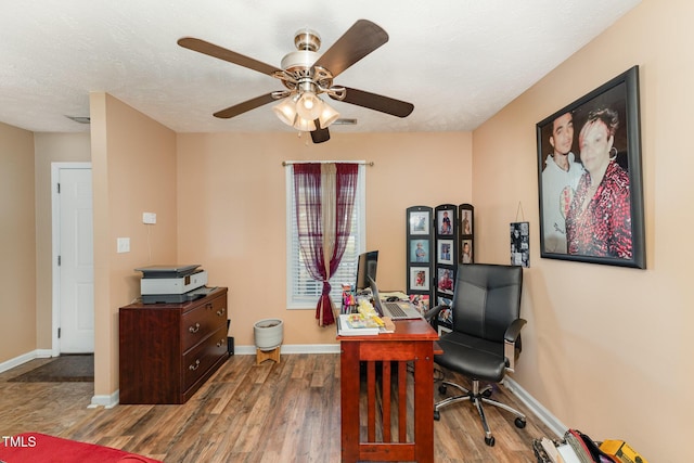 1515 Mack St, Spring Lake, NC 28390 - office featuring wood finished floors, ceiling fan, and baseboards