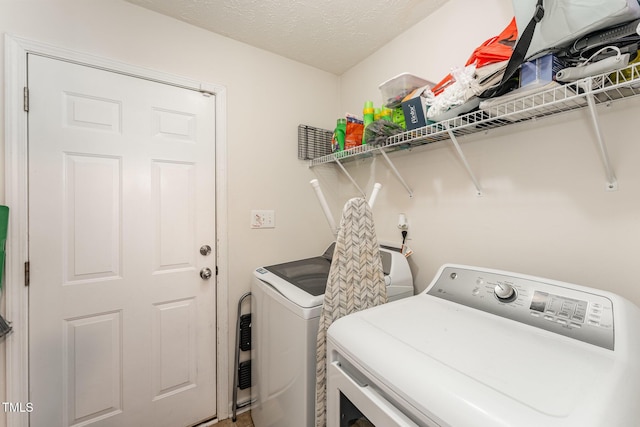 1515 Mack St, Spring Lake, NC 28390 - laundry area featuring washer and dryer