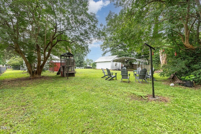 532 N Oneil St, Clayton, NC 27520 - view of yard with a carport