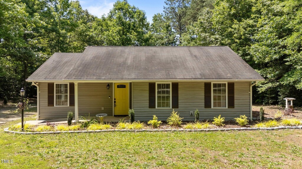 428 Long Branch Dr, Lacrosse, VA 23950 - photo 1