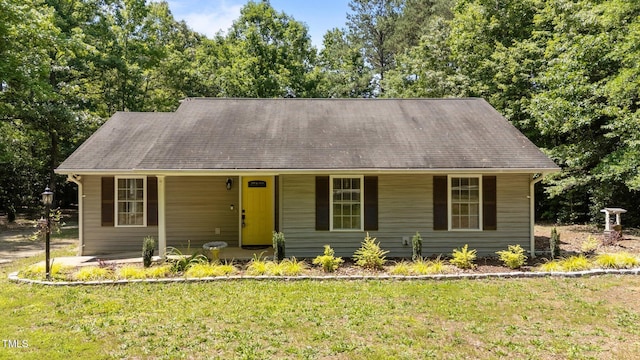 428 Long Branch Dr, Lacrosse, VA 23950 - view of front of home with a front lawn and a porch