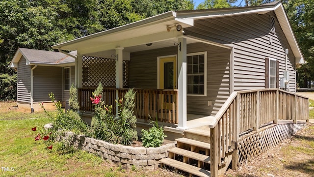 428 Long Branch Dr, Lacrosse, VA 23950 - view of front facade featuring a porch