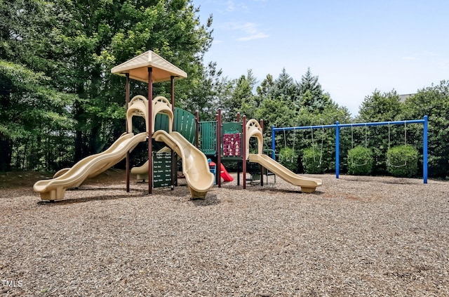 2100 Della Ct, Apex, NC 27502 - view of community playground