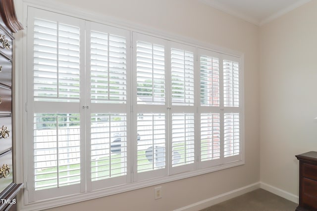 128 Olde Manor Ct, Siler City, NC 27344 - detailed view of baseboards and crown molding