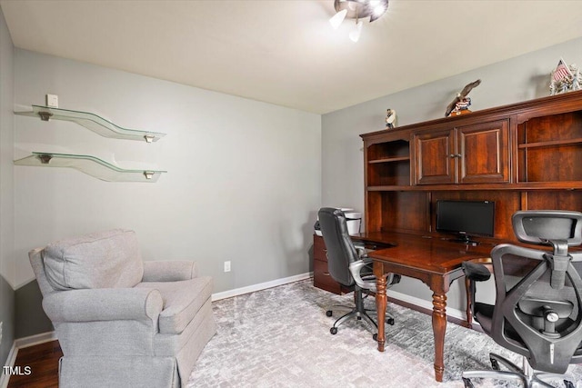 947 Middle Ground Ave, Rolesville, NC 27571 - office space with baseboards