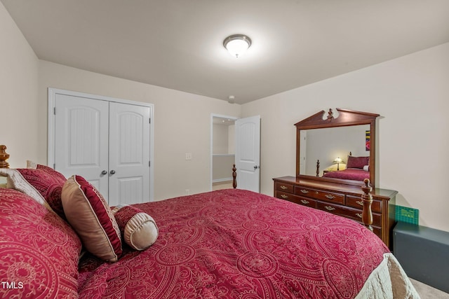 2709 Banks Lake Ct, Fuquay Varina, NC 27526 - bedroom featuring a closet