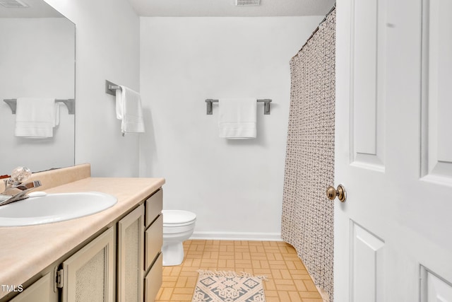 2602 Hitchcock Dr, Durham, NC 27705 - full bath with vanity and curtained shower