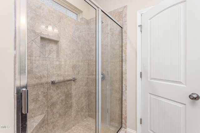 4110 Argyle Trl, Burlington, NC 27215 - bathroom with a stall shower