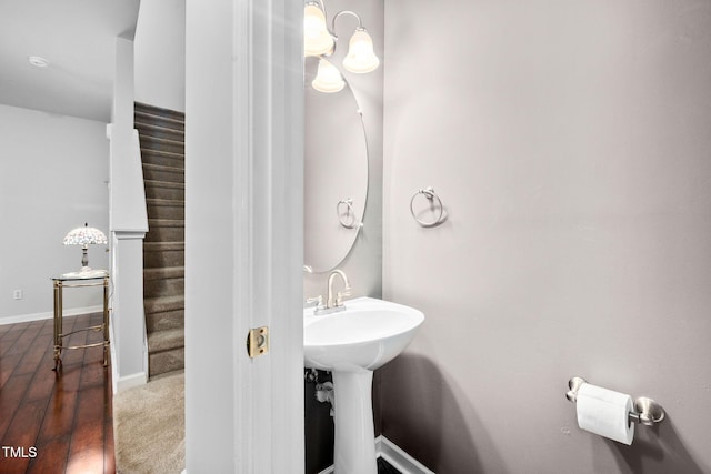 10941 Pendragon Pl, Raleigh, NC 27614 - bathroom featuring baseboards