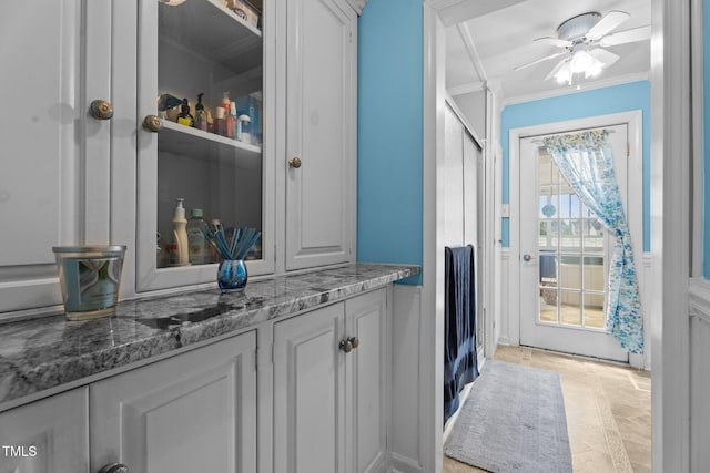 200 Mint Ct, Goldsboro, NC 27530 - bar with crown molding and ceiling fan