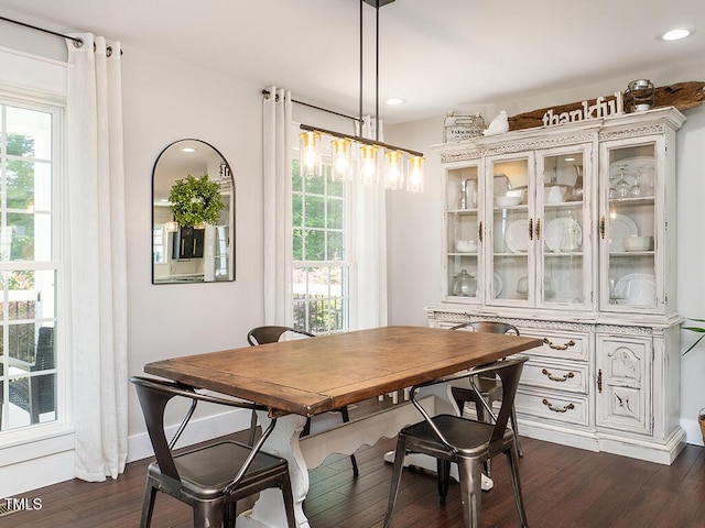 1625 Haystack Ln, Burlington, NC 27217 - dining space with dark wood finished floors, baseboards, and recessed lighting