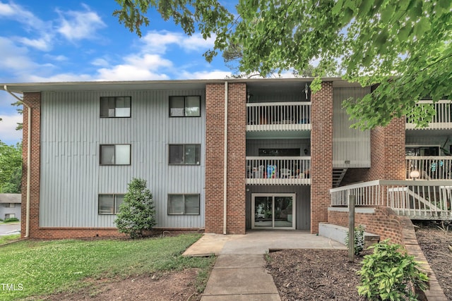 1008 Sandlin Pl Unit J, Raleigh, NC 27606 - photo 1