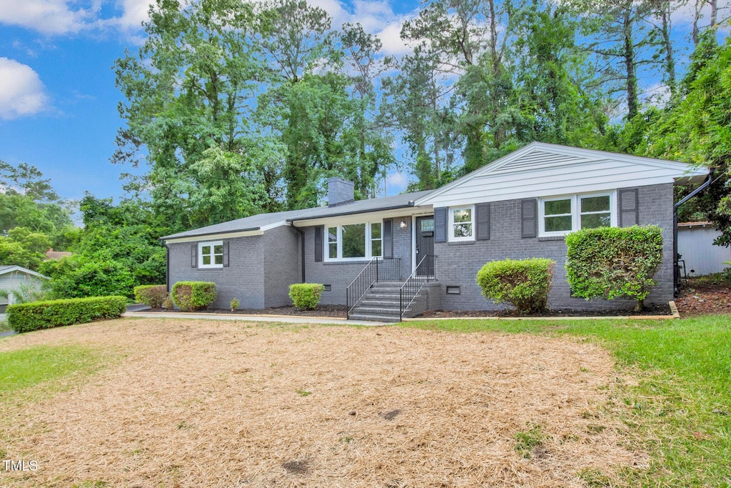 1717 Mcgougan Rd, Fayetteville, NC 28303 - photo 1