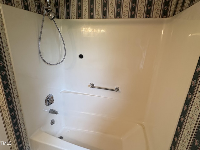 1942 Brier Ln, Graham, NC 27253 - full bathroom with shower / tub combination and wallpapered walls