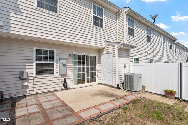1966 Grassy Banks Dr, Raleigh, NC 27610 - photo 27