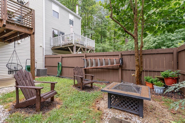 110 Taylors Pond Dr, Cary, NC 27511 - fenced yard featuring a fire pit