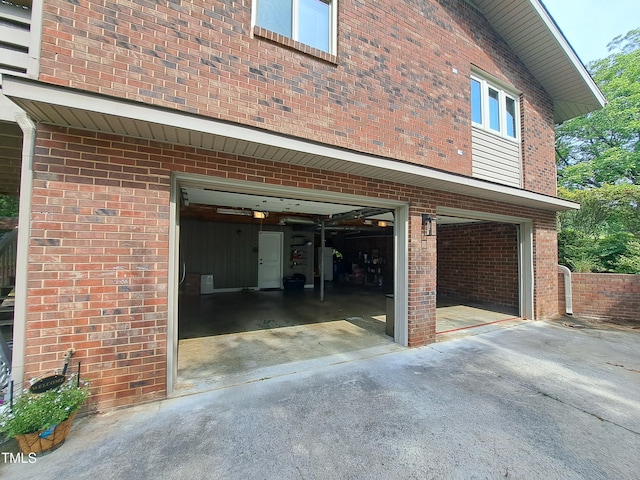 1822 Routh Rd, Burlington, NC 27217 - garage featuring concrete driveway