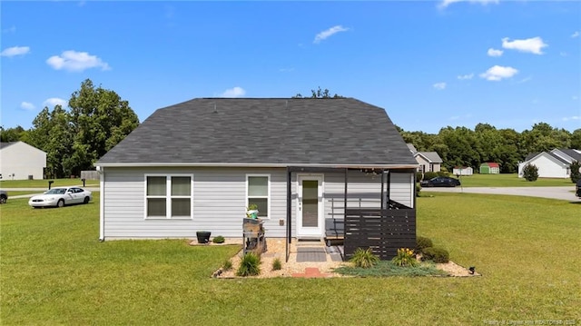 308 Hazel Dr, Stantonsburg, NC 27883 - view of front of house featuring a front yard