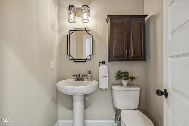 347 Country Mill Way, Fuquay Varina, NC 27526 - bathroom featuring toilet and baseboards