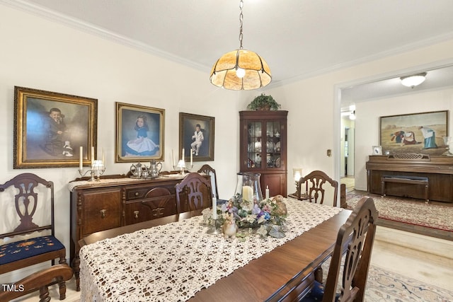 6517 Whitted Rd, Fuquay Varina, NC 27526 - dining area with crown molding