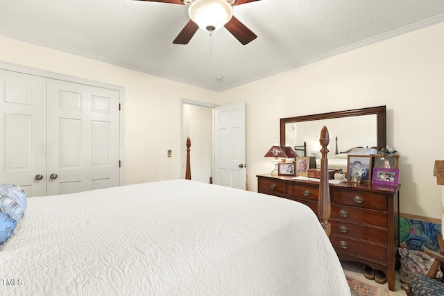 6517 Whitted Rd, Fuquay Varina, NC 27526 - bedroom with crown molding, a ceiling fan, and a closet