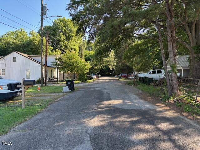 207 2nd St, Erwin, NC 28339 - photo 3