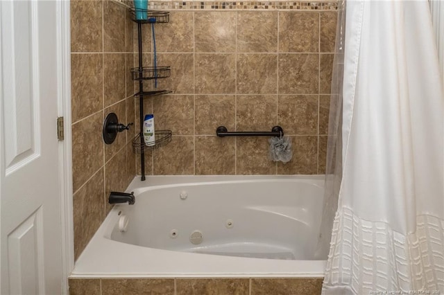 3538 Gables Dr, Fayetteville, NC 28311 - full bath featuring a combined bath / shower with jetted tub