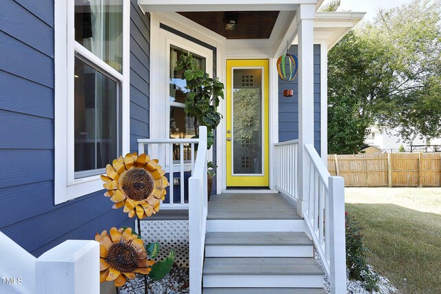 595 E Cabarrus St, Raleigh, NC 27601 - property entrance featuring a porch