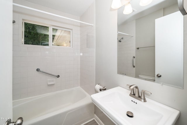 202 Crest Rd, Cary, NC 27513 - full bath with a sink, toilet, and shower / bath combination