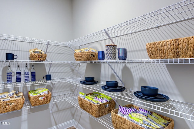 2512 Stonington Dr, Cary, NC 27523 - view of pantry