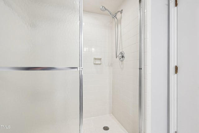 124 Twin Oaks Pl, Cary, NC 27511 - bathroom featuring a shower stall