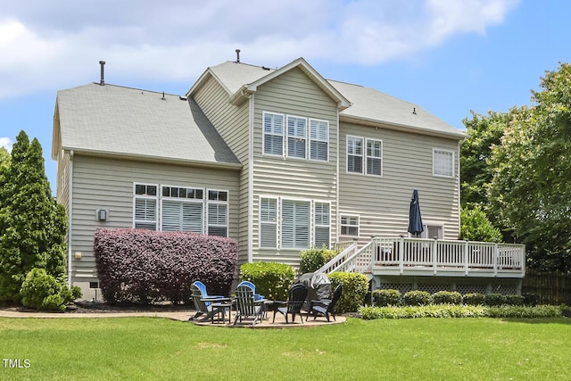 5516 Colonial Oaks Dr, Apex, NC 27539 - rear view of property featuring a wooden deck, a yard, and a patio area