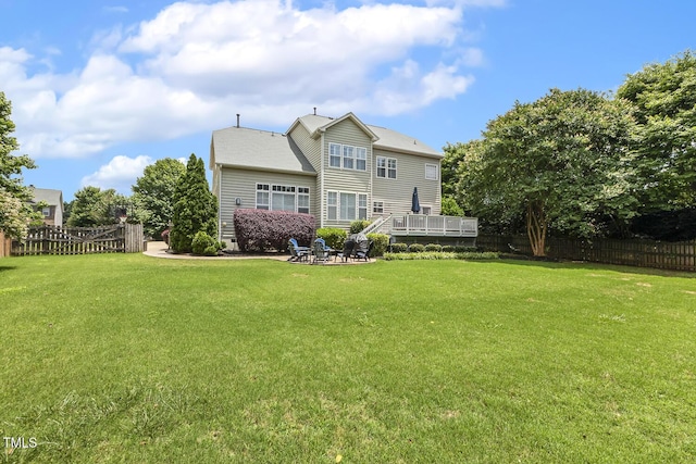 5516 Colonial Oaks Dr, Apex, NC 27539 - rear view of house featuring a wooden deck