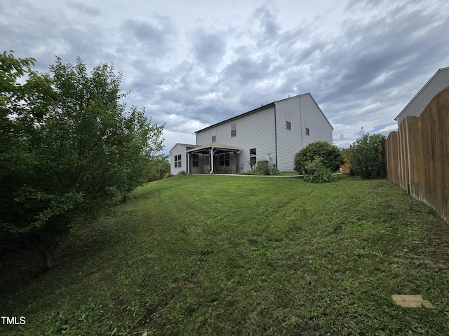 2511 Dalmahoy Ln, Fuquay Varina, NC 27526 - view of yard featuring a sunroom