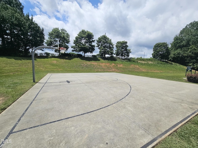 112 Briarfield Dr, Apex, NC 27502 - view of sport court with community basketball court and a lawn