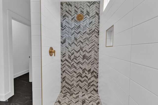 121 Nate Ct, Wake Forest, NC 27587 - full bathroom featuring tiled shower
