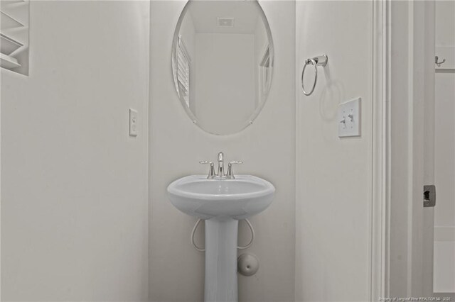 40 Arlie Ln, Lillington, NC 27546 - view of bathroom