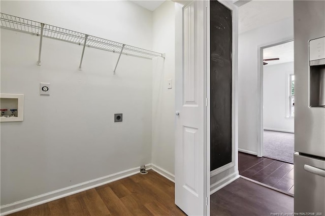 120 Wood Valley Ln, Raeford, NC 29376 - washroom featuring electric dryer hookup, wood finished floors, baseboards, and washer hookup