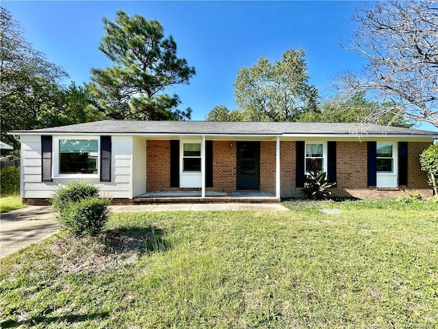 5929 Spinner Rd, Hope Mills, NC 28348 - photo 1