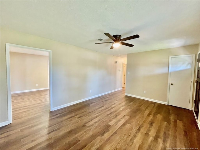 5929 Spinner Rd, Hope Mills, NC 28348 - photo 4