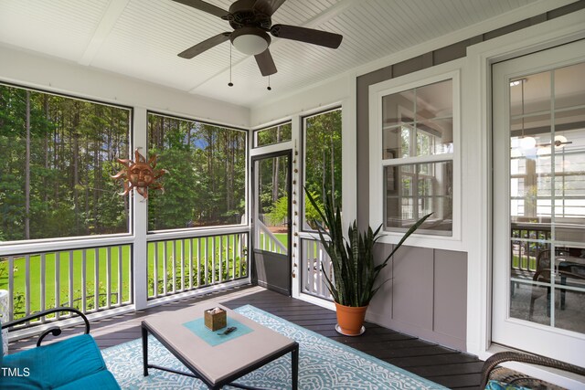 8909 Tara Hill Ln, Wake Forest, NC 27587 - sunroom featuring a ceiling fan