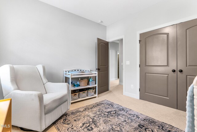 118 Fox Run Ct, Durham, NC 27705 - living area featuring carpet and baseboards