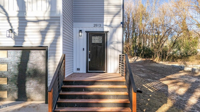 2513 Rochelle St, Durham, NC 27703 - entrance to property with board and batten siding