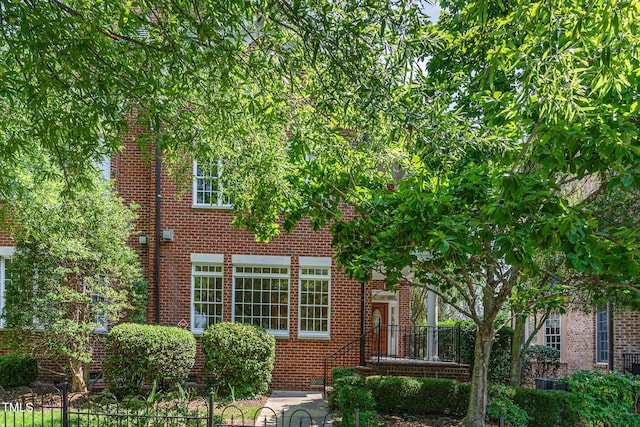 218 W Barbee Chapel Rd, Chapel Hill, NC 27517 - view of front of home featuring brick siding
