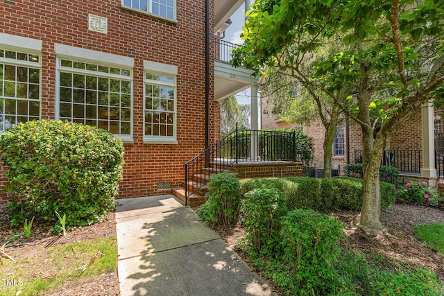 218 W Barbee Chapel Rd, Chapel Hill, NC 27517 - entrance to property featuring brick siding