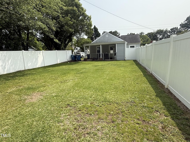 306 W Canary St, Dunn, NC 28334 - view of yard